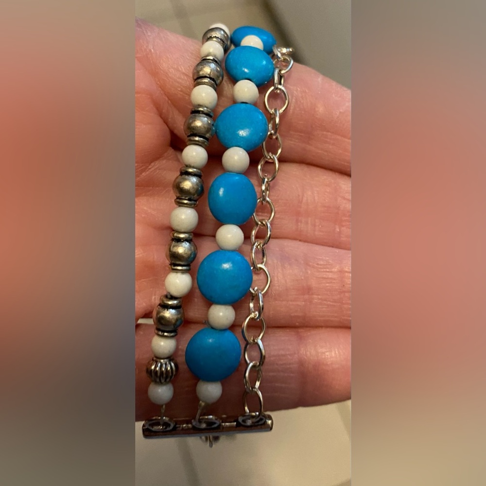 NEW Genuine Jade & Magnesite crystal bracelet